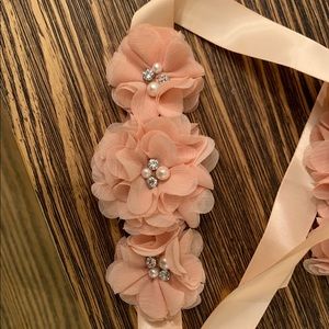 David’s Bridal Flower Girl Dress w/Sash. Child’s 6